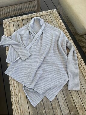 Athleta classic Light Gray Ribbed Wrap Cardigan